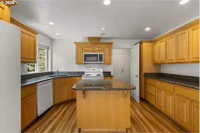 1696 NE Ruby Ct, Roseburg, OR 97470 - Photo 15