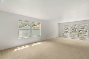 1696 NE Ruby Ct, Roseburg, OR 97470 - Photo 9