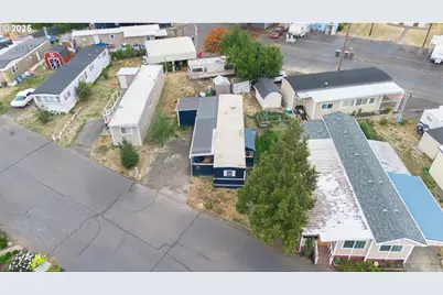 2400 SE Stratus Ave #32, McMinnville, OR 97128 - Photo 13