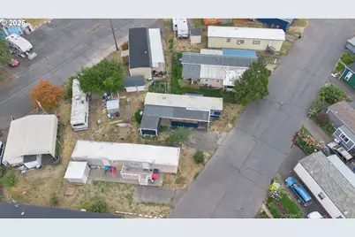 2400 SE Stratus Ave #32, McMinnville, OR 97128 - Photo 17