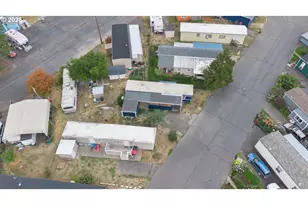 2400 SE Stratus Ave, McMinnville, OR 97128 - Photo 17