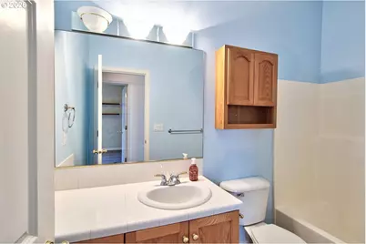 4856 NW Huserik Dr, Portland, OR 97210 - Photo 21