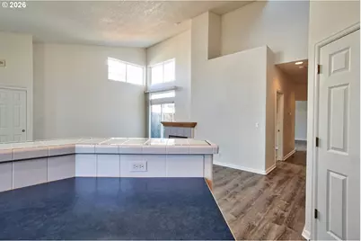 4856 NW Huserik Dr, Portland, OR 97210 - Photo 7