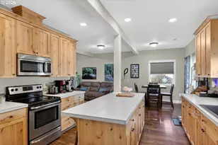 918 E 16th St, Lafayette, OR 97127 - Photo 19