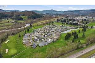 141 Village Dr, Cottage Grove, OR 97424 - Photo 45