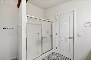 141 Village Dr, Cottage Grove, OR 97424 - Photo 33