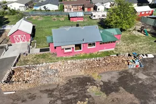 2829 W 9th St, The Dalles, OR 97058 - Photo 11