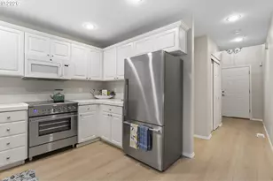 6550 NW Wenmarie Dr, Portland, OR 97229 - Photo 9