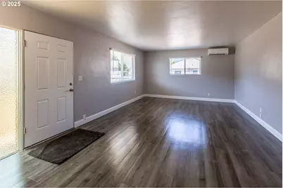 47597 Highway 58, Oakridge, OR 97463 - Photo 21