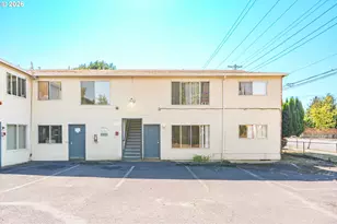 9512 N Oswego Ave, Portland, OR 97203 - Photo 3