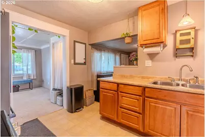 105 NW 13th St, Gresham, OR 97030 - Photo 29