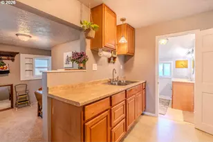 105 NW 13th St, Gresham, OR 97030 - Photo 33