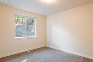 1811 NE Alameda Ave, Roseburg, OR 97470 - Photo 37