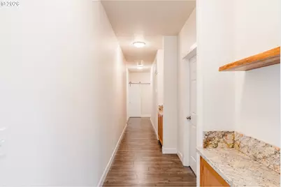 1811 NE Alameda Ave, Roseburg, OR 97470 - Photo 25