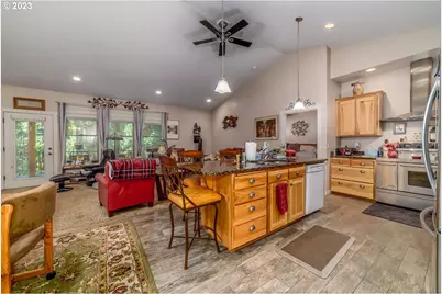 48482 E Meadow Way, Oakridge, OR 97463 - Photo 23