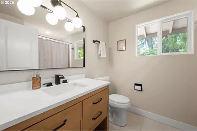 70 Coachman Dr, Eugene, OR 97405 - Photo 17