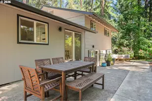70 Coachman Dr, Eugene, OR 97405 - Photo 37
