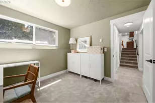 70 Coachman Dr, Eugene, OR 97405 - Photo 29