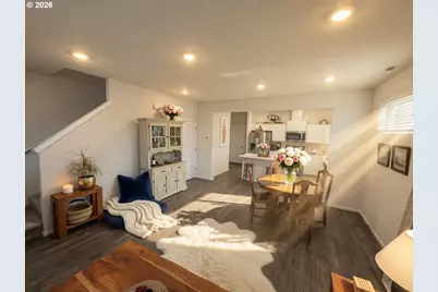 861 N 19th Ave, Cornelius, OR 97113 - Photo 3