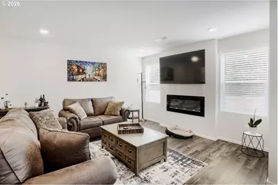 228 N 30th Dr, Ridgefield, WA 98642 - Photo 3