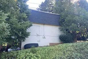 3120 W 19th Ave, Eugene, OR 97405 - Photo 3