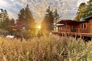 94330 Schreiber Dr, Gold Beach, OR 97444 - Photo 3