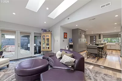 240 Greenridge Dr, Lake Oswego, OR 97035 - Photo 11