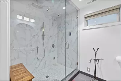 240 Greenridge Dr, Lake Oswego, OR 97035 - Photo 15