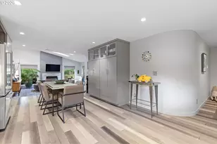 240 Greenridge Dr, Lake Oswego, OR 97035 - Photo 3