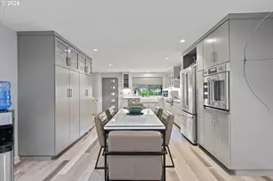 240 Greenridge Dr, Lake Oswego, OR 97035 - Photo 7