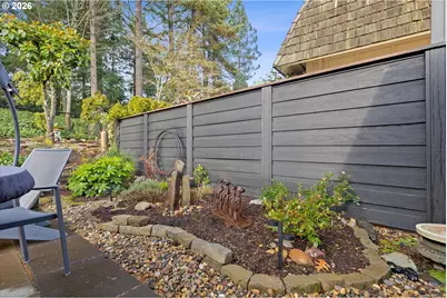 240 Greenridge Dr, Lake Oswego, OR 97035 - Photo 35