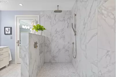 240 Greenridge Dr, Lake Oswego, OR 97035 - Photo 27