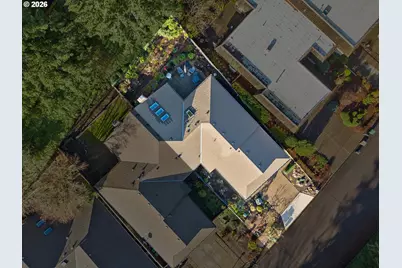 240 Greenridge Dr, Lake Oswego, OR 97035 - Photo 37