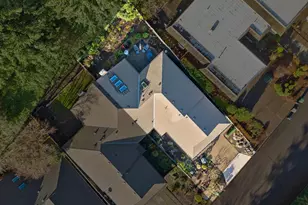 240 Greenridge Dr, Lake Oswego, OR 97035 - Photo 37