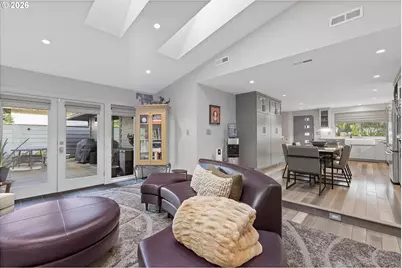 240 Greenridge Dr, Lake Oswego, OR 97035 - Photo 11