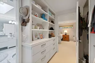 240 Greenridge Dr, Lake Oswego, OR 97035 - Photo 23