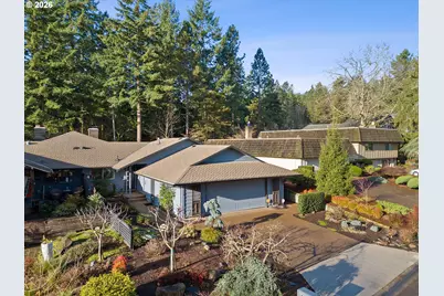 240 Greenridge Dr, Lake Oswego, OR 97035 - Photo 1