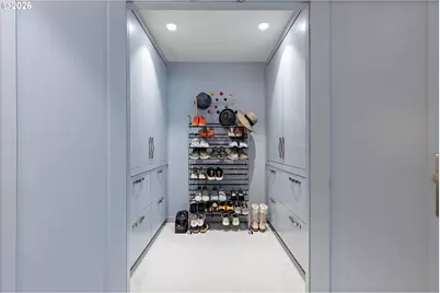 240 Greenridge Dr, Lake Oswego, OR 97035 - Photo 21