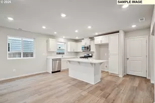 638 Merriott Ln, Woodburn, OR 97071 - Photo 5