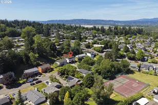 1225 SE Chapman Ave, Troutdale, OR 97060 - Photo 33