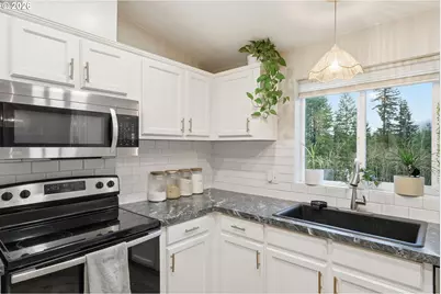 7300 NE 410th St, La Center, WA 98629 - Photo 11
