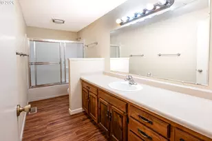 1760 Graham Dr, Eugene, OR 97405 - Photo 27
