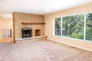 1760 Graham Dr, Eugene, OR 97405 - Photo 9