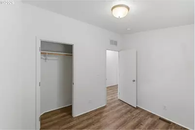 885 Lombard St, North Bend, OR 97459 - Photo 21
