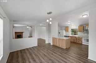 885 Lombard St, North Bend, OR 97459 - Photo 7
