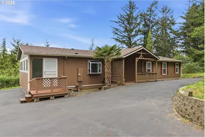 885 Lombard St, North Bend, OR 97459 - Photo 41