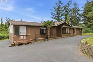 885 Lombard St, North Bend, OR 97459 - Photo 41