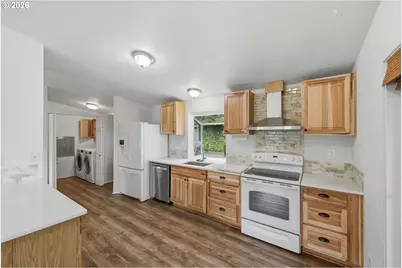 885 Lombard St, North Bend, OR 97459 - Photo 5