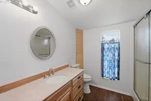 885 Lombard St, North Bend, OR 97459 - Photo 17