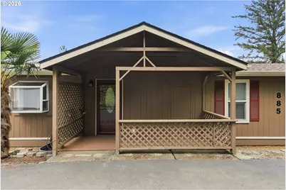 885 Lombard St, North Bend, OR 97459 - Photo 43